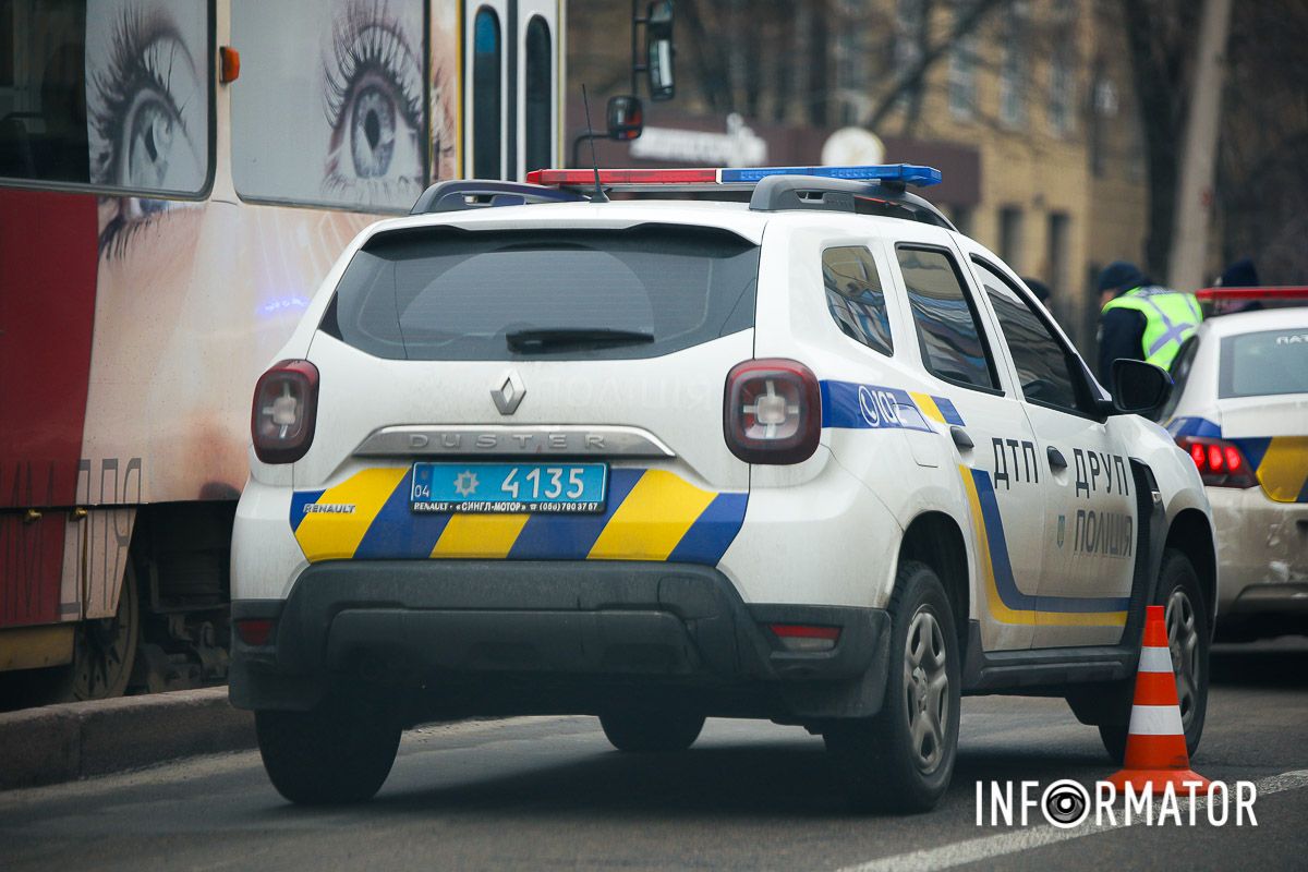 У Дніпрі біля «Нагорки» чоловік загинув під колесами тролейбуса 7