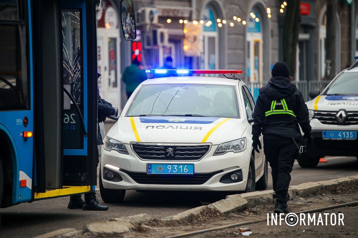 У Дніпрі біля «Нагорки» чоловік загинув під колесами тролейбуса 2