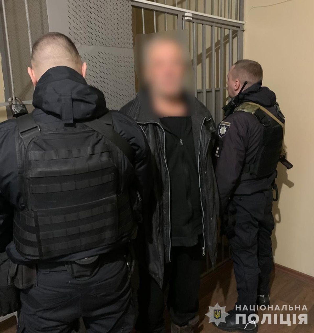 У Нікополі в одній з квартир сталося вбивство: підозрюваного на місці події заскочили поліцейські 1