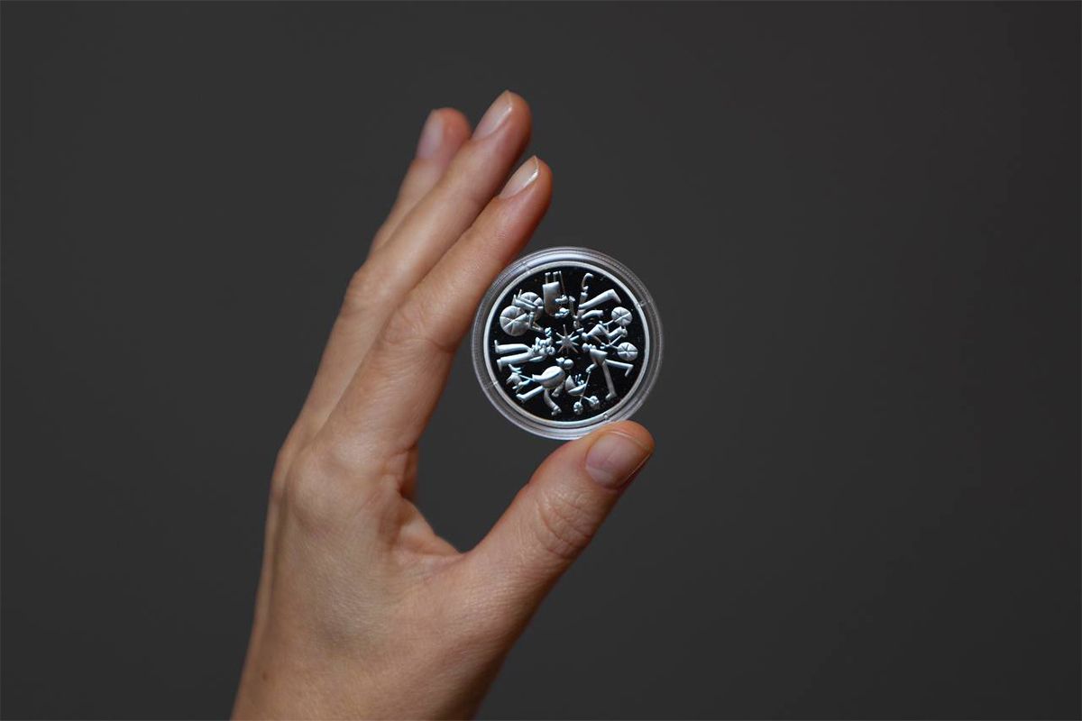 Она символизирует безбарьерность и инклюзивність