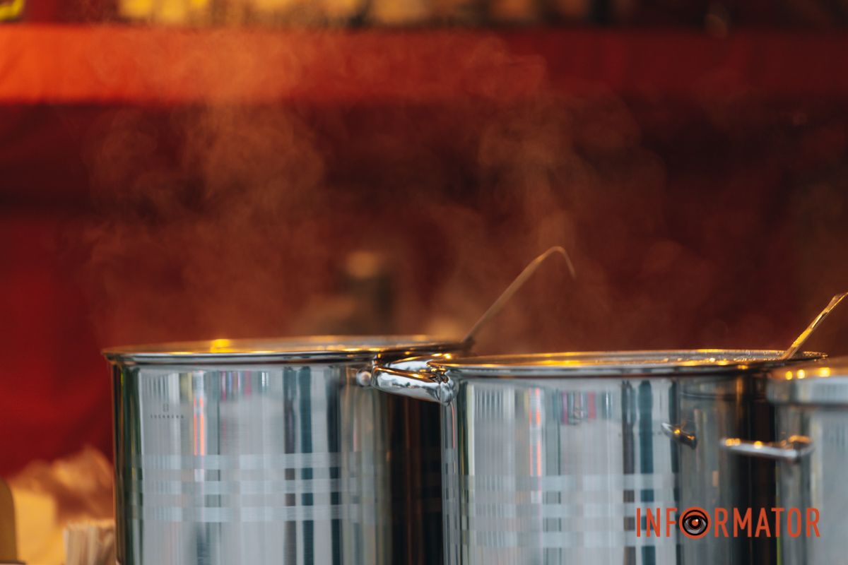 В Днепре у входа в парк Шевченко заработала новогодняя ярмарка с фотозоной: какие цены 34