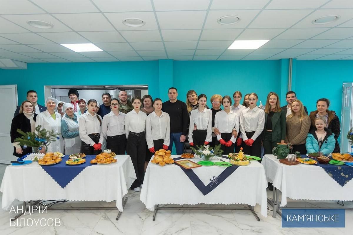 В лицеях №3 и №30 в Каменском В Каменском открыли после капитального ремонта обновленные столовые в двух лицеях 2