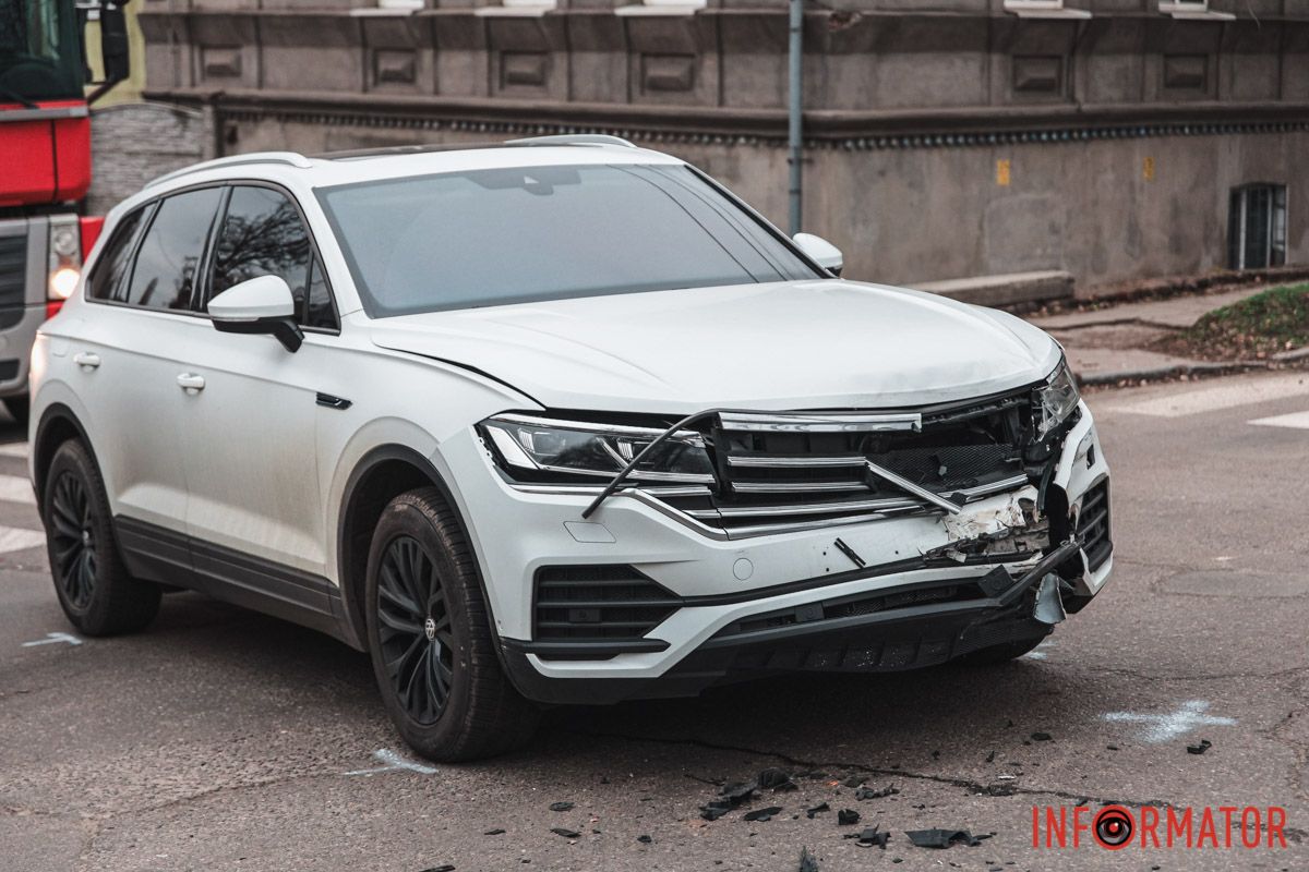 Пока обстоятельства аварии уточняются Пока обстоятельства аварии уточняются