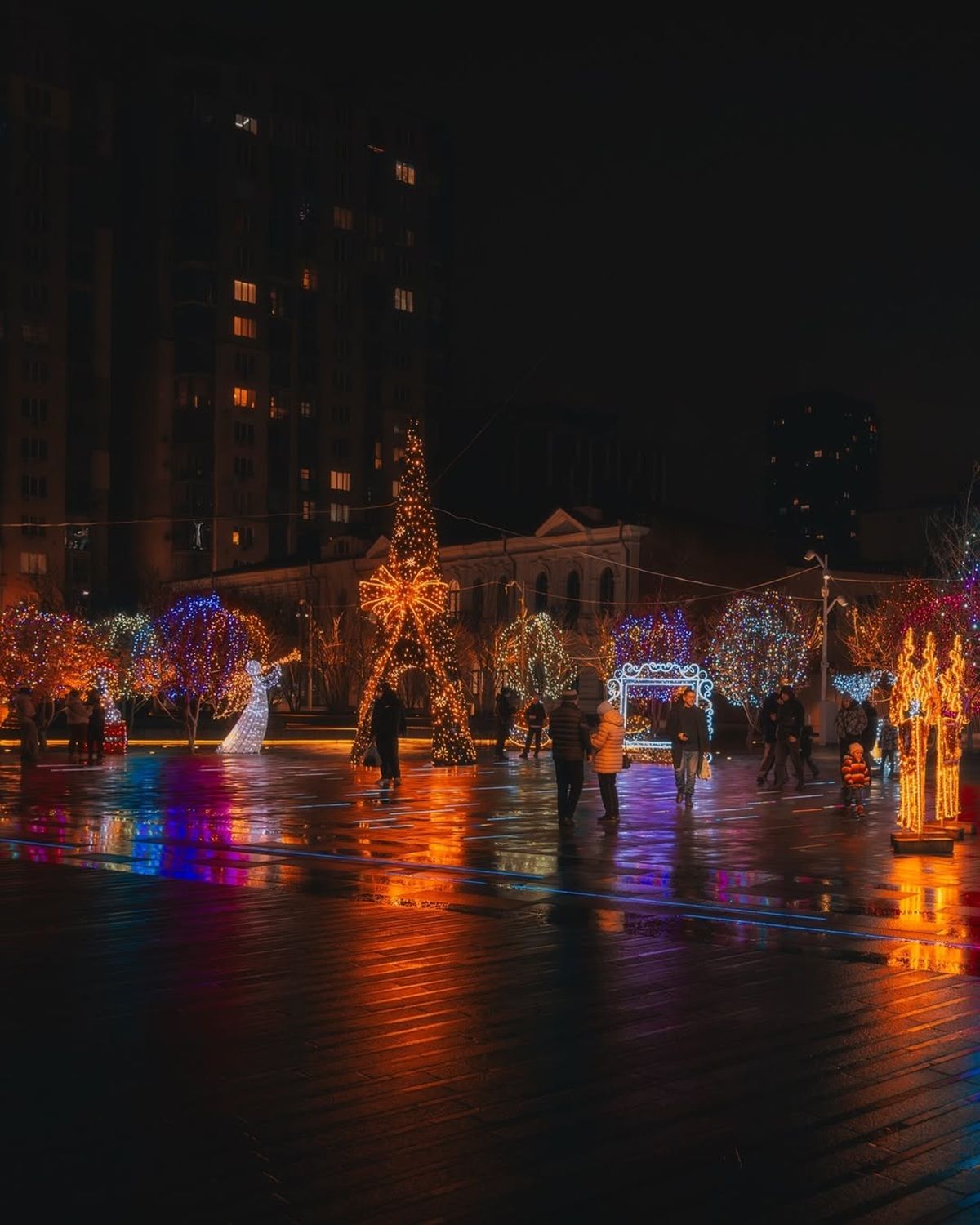 Остання субота у 2024 році: топ красивих світлин Дніпра з Instagram 8