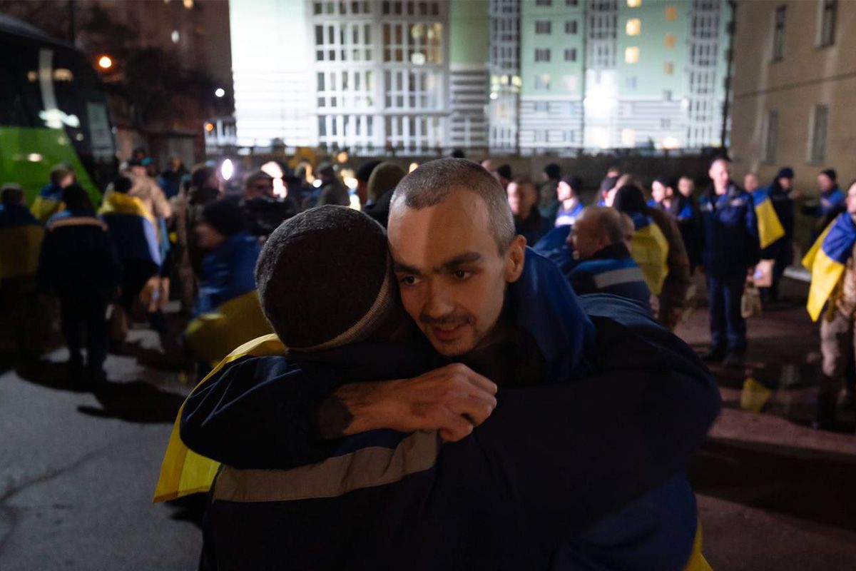 Це захисники Маріуполя, Азовсталі, ЧАЕС, острова Зміїного та інших напрямків фронту