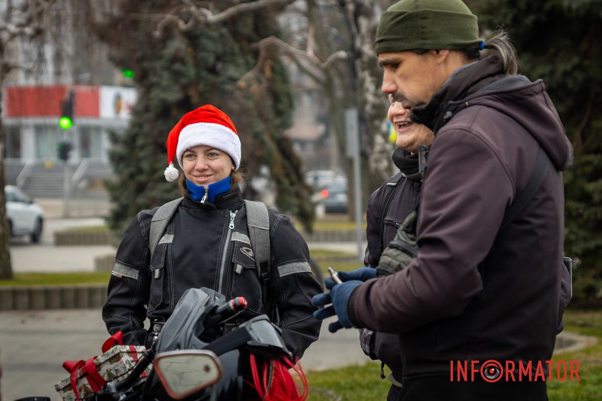 Участники обменялись поздравлениями, пообщались и сделали общие фотографии