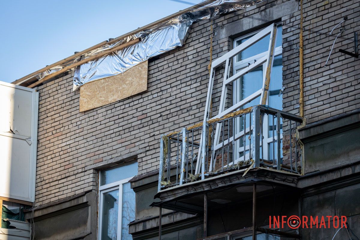 Жителям подъездов №4, 5 и 6 предоставляют компенсации на аренду жилья В Днепре уже 8-й месяц за 13 миллионов ремонтируют дом, в который попала российская ракета 9