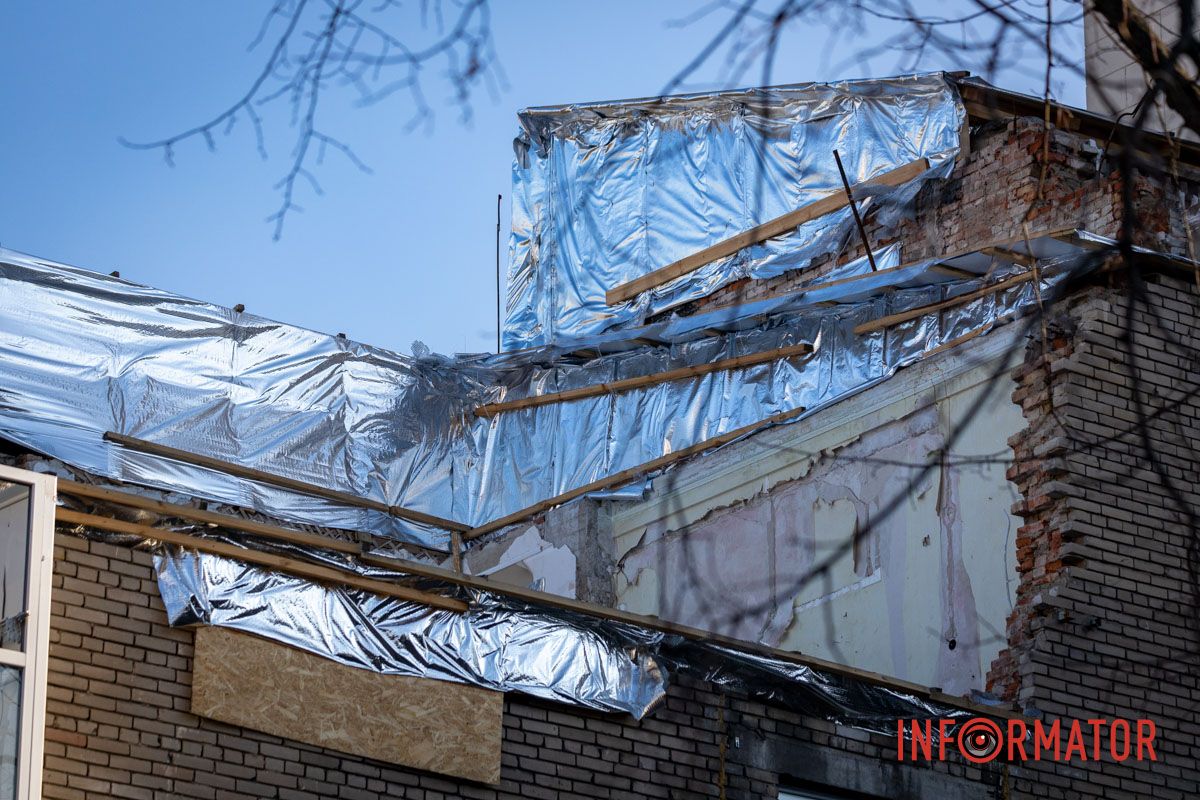 Официально работы по демонтажу стартовали 14 августа В Днепре уже 8-й месяц за 13 миллионов ремонтируют дом, в который попала российская ракета 14
