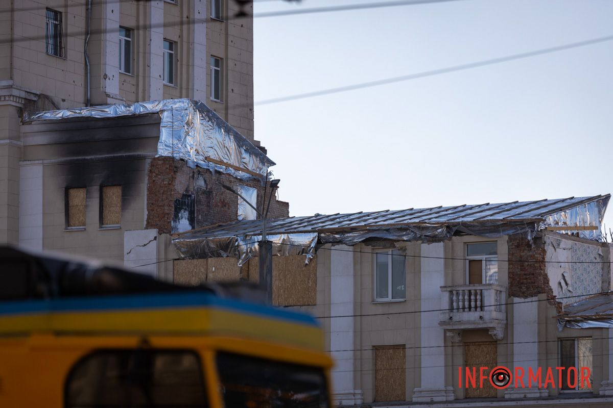 Другой план на здание В Днепре уже 8-й месяц за 13 миллионов ремонтируют дом, в который попала российская ракета 17