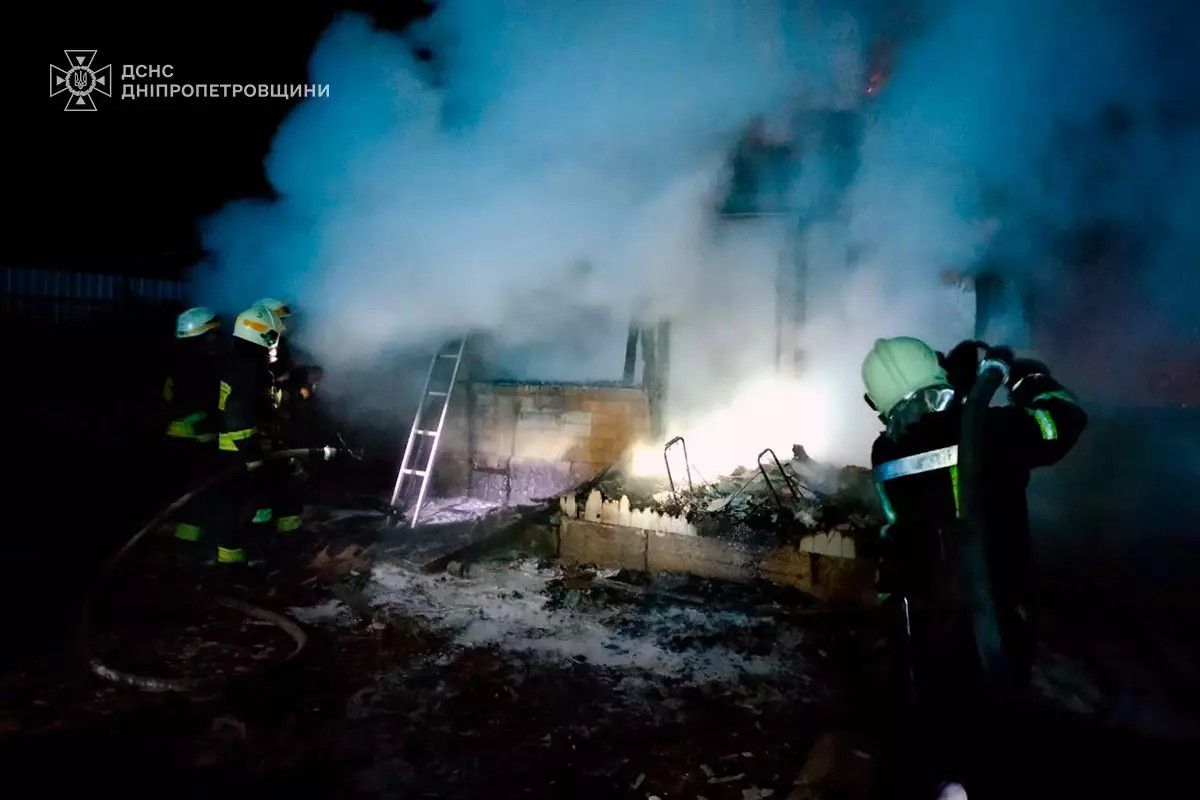 Пожежа на вулиці Дитинства у Дніпрі
