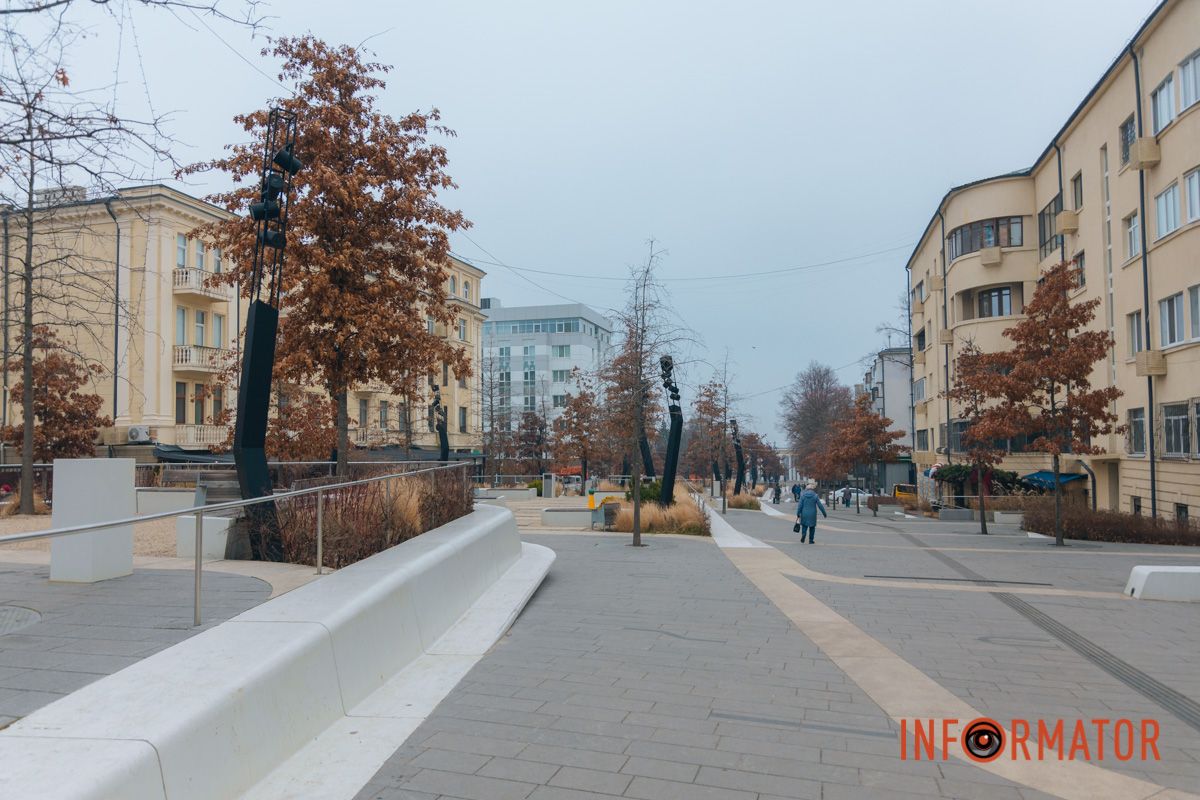 Нагадаємо, що цього року вперше з початку повномасштабного вторгнення місто прикрасили 17 кілометрами гірлянд
