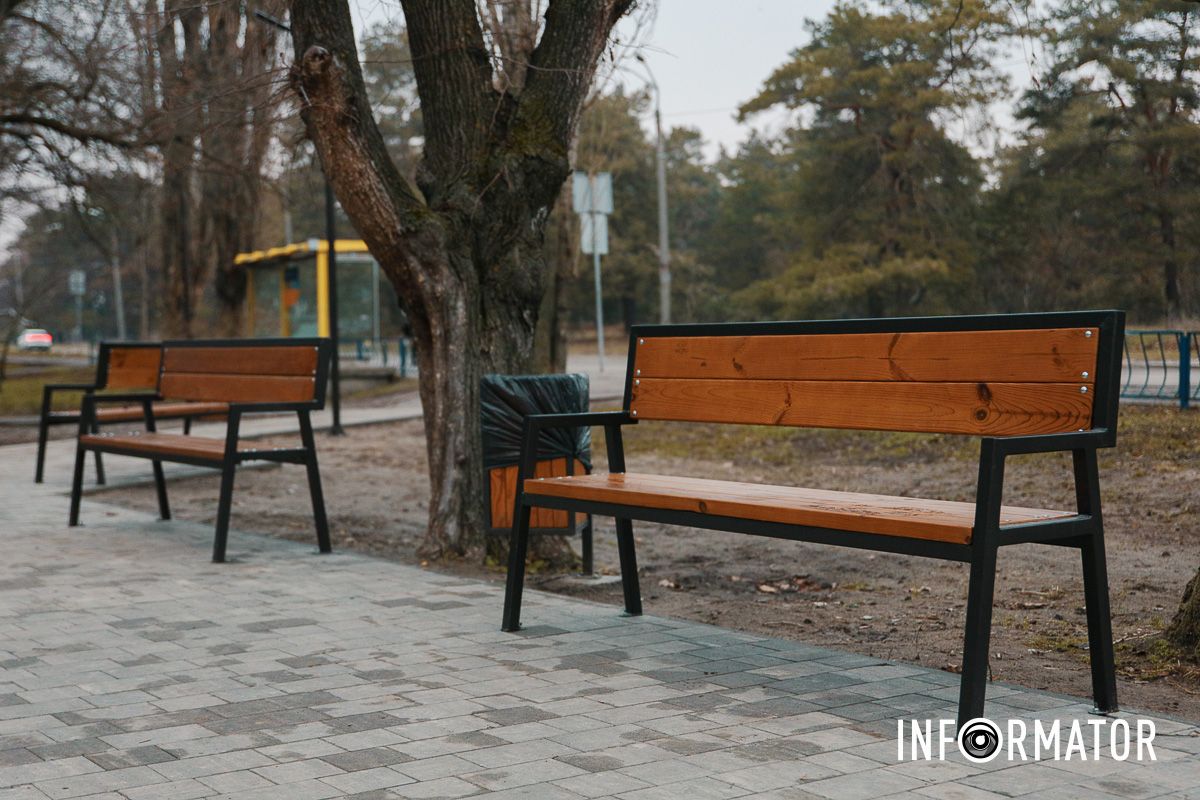 Можете сравнить со снимками за август Как в Днепре на 20-летие Победы в период войны обустроили сквер более чем за 2 миллиона гривен 10