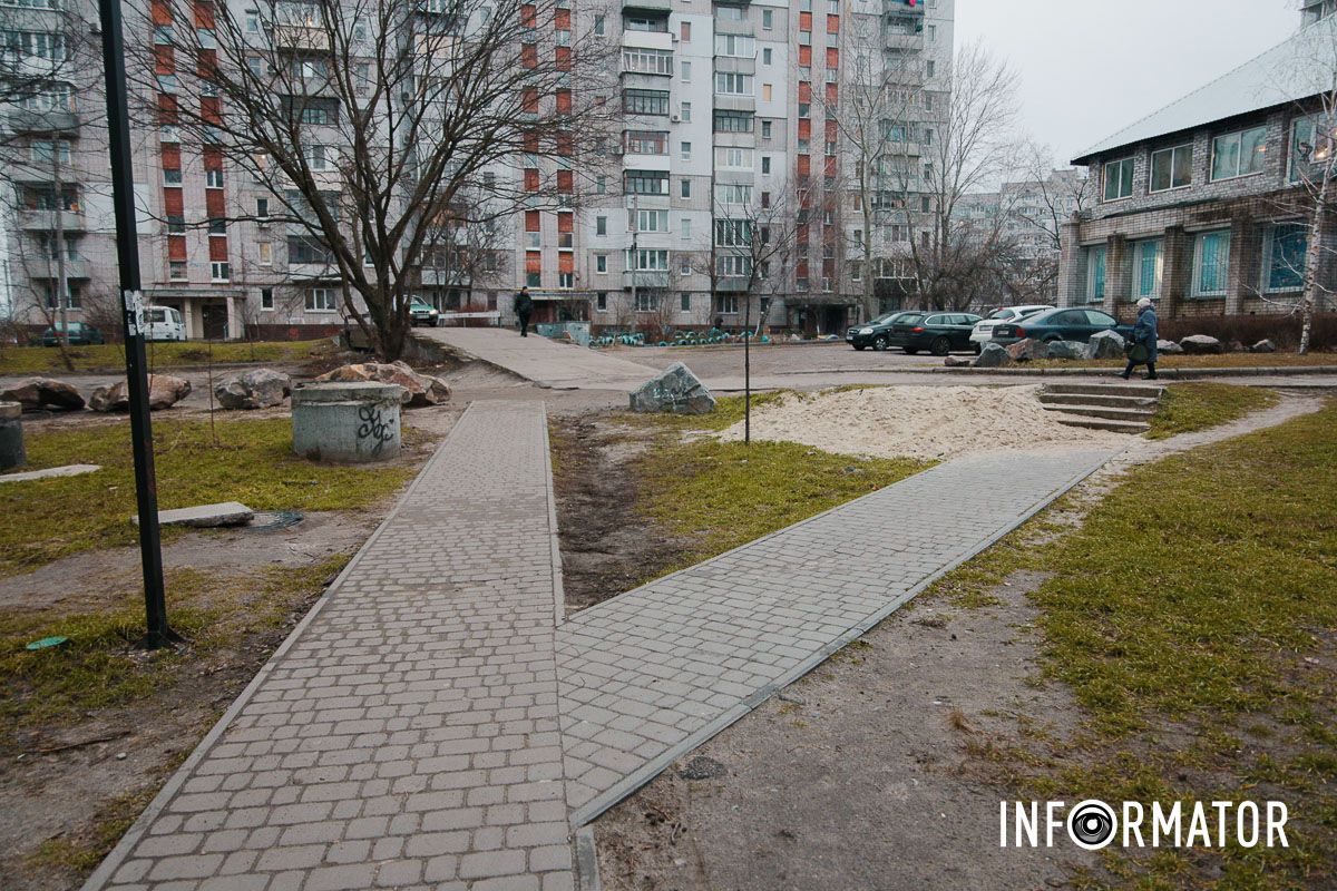 Как будто появилась недавно Как в Днепре на 20-летие Победы в период войны обустроили сквер более чем за 2 миллиона гривен 30