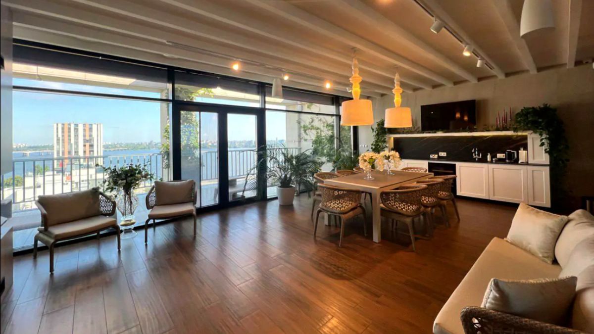 4 комнаты на 2 этажах Топ-5 самых дорогих квартир в Днепре 3