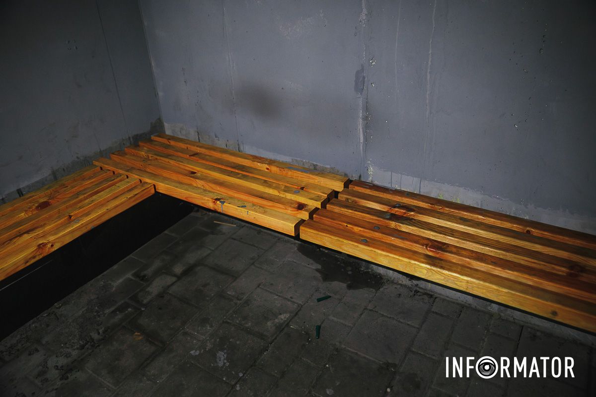 Під лавою щось розтеклося  Під лавою щось розтеклося