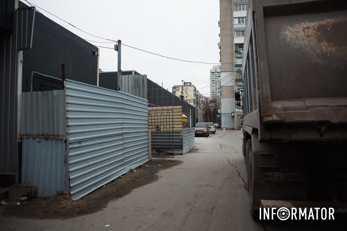 У Дніпрі на ринку «Кодак» на Перемозі триває реконструкція: що змінилось 2