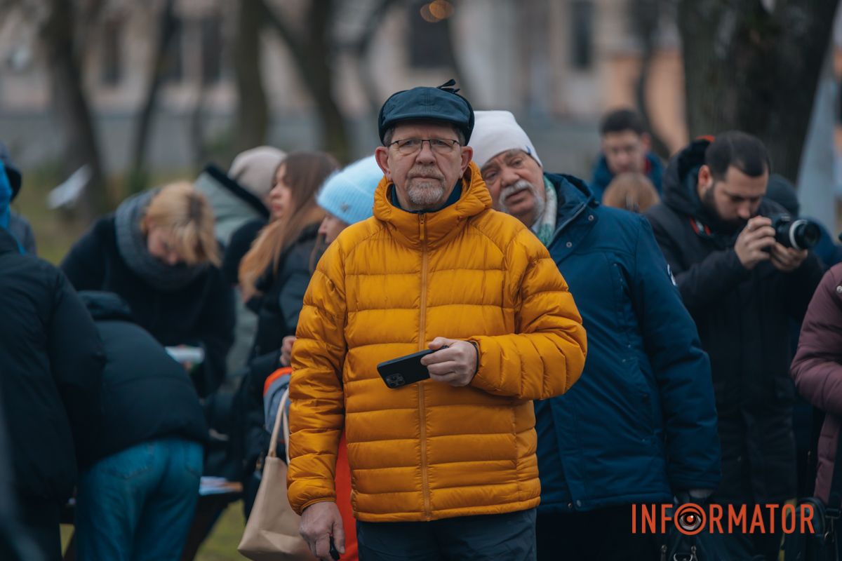 День Соборності у Дніпрі: створення унікальної інсталяції, урочистості та “міст єдності” 5