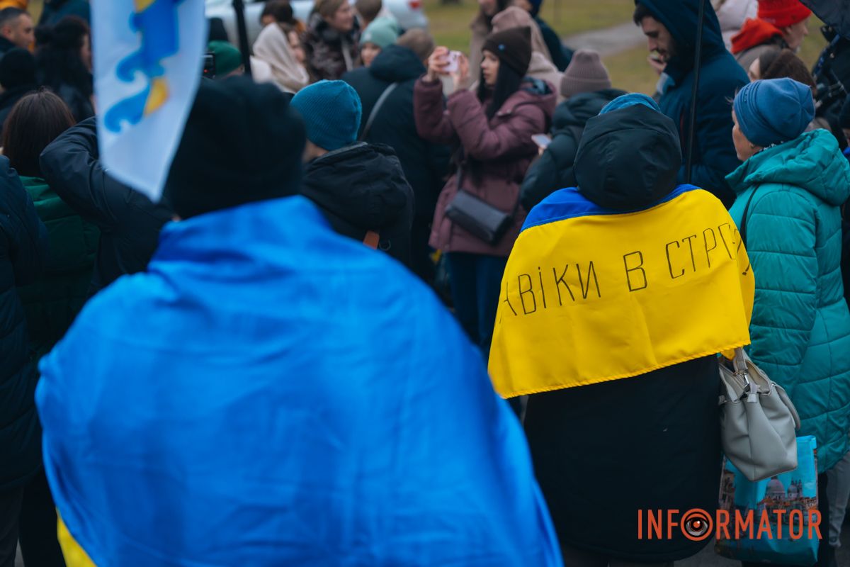 День Соборності у Дніпрі: створення унікальної інсталяції, урочистості та “міст єдності” 11