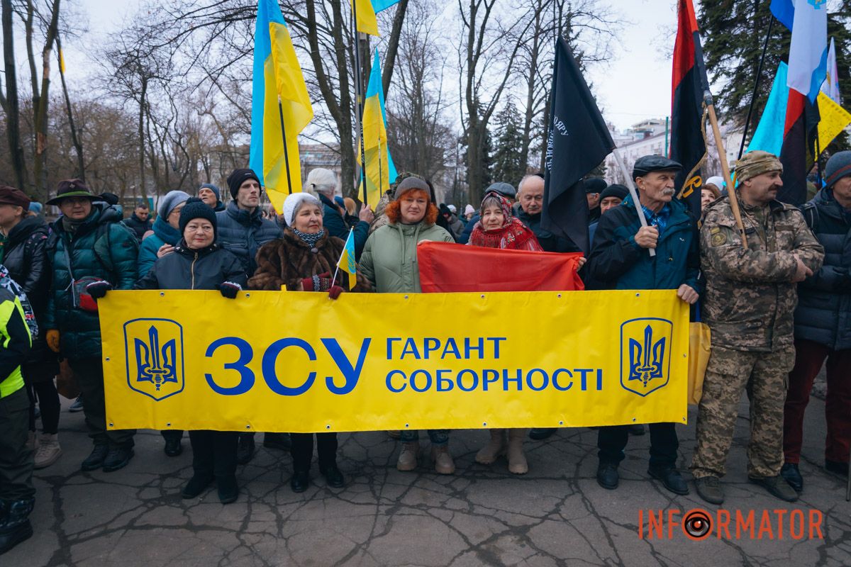 День Соборності у Дніпрі: створення унікальної інсталяції, урочистості та “міст єдності” 21