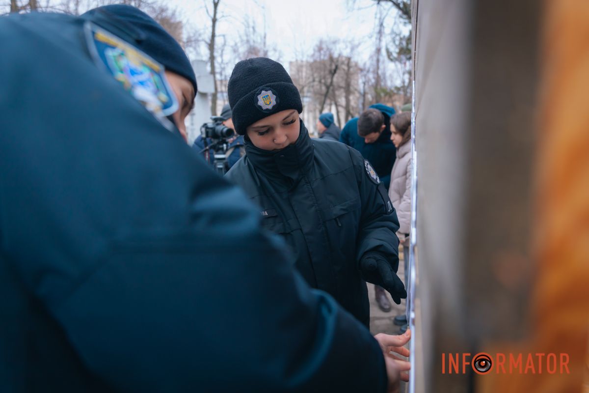 День Соборності у Дніпрі: створення унікальної інсталяції, урочистості та “міст єдності” 51