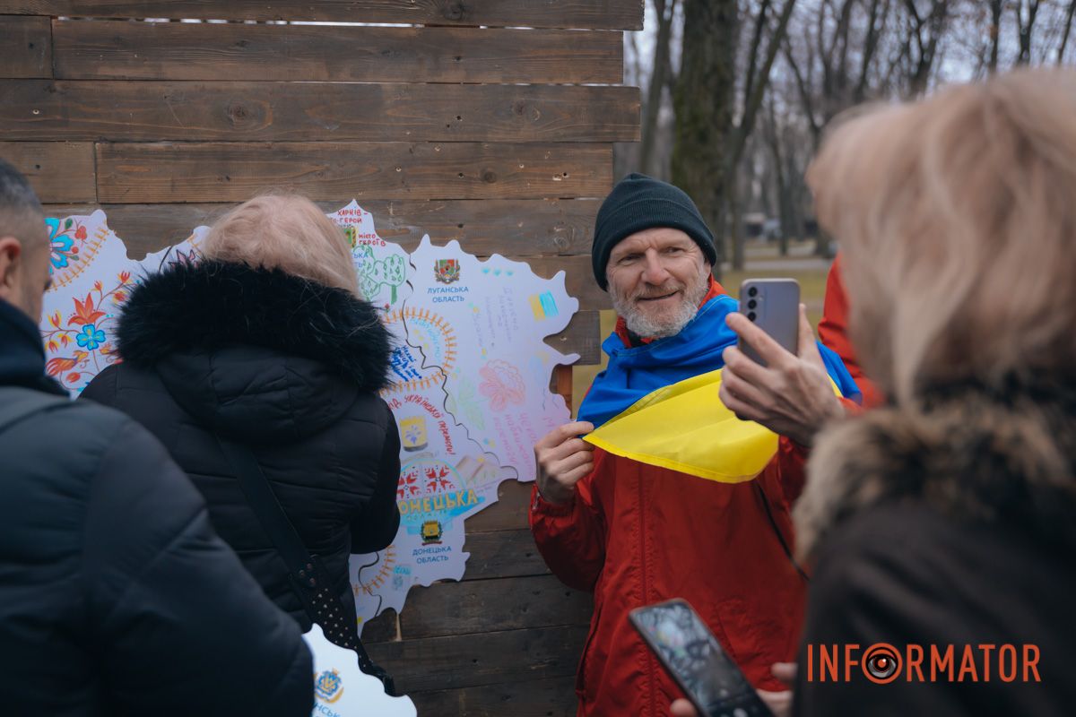 День Соборності у Дніпрі: створення унікальної інсталяції, урочистості та “міст єдності” 64