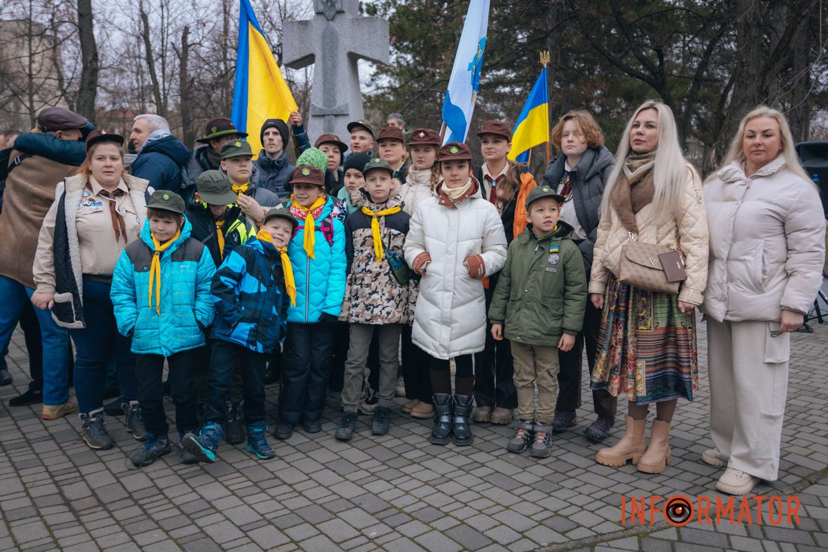 День Соборності у Дніпрі: створення унікальної інсталяції, урочистості та “міст єдності” 66