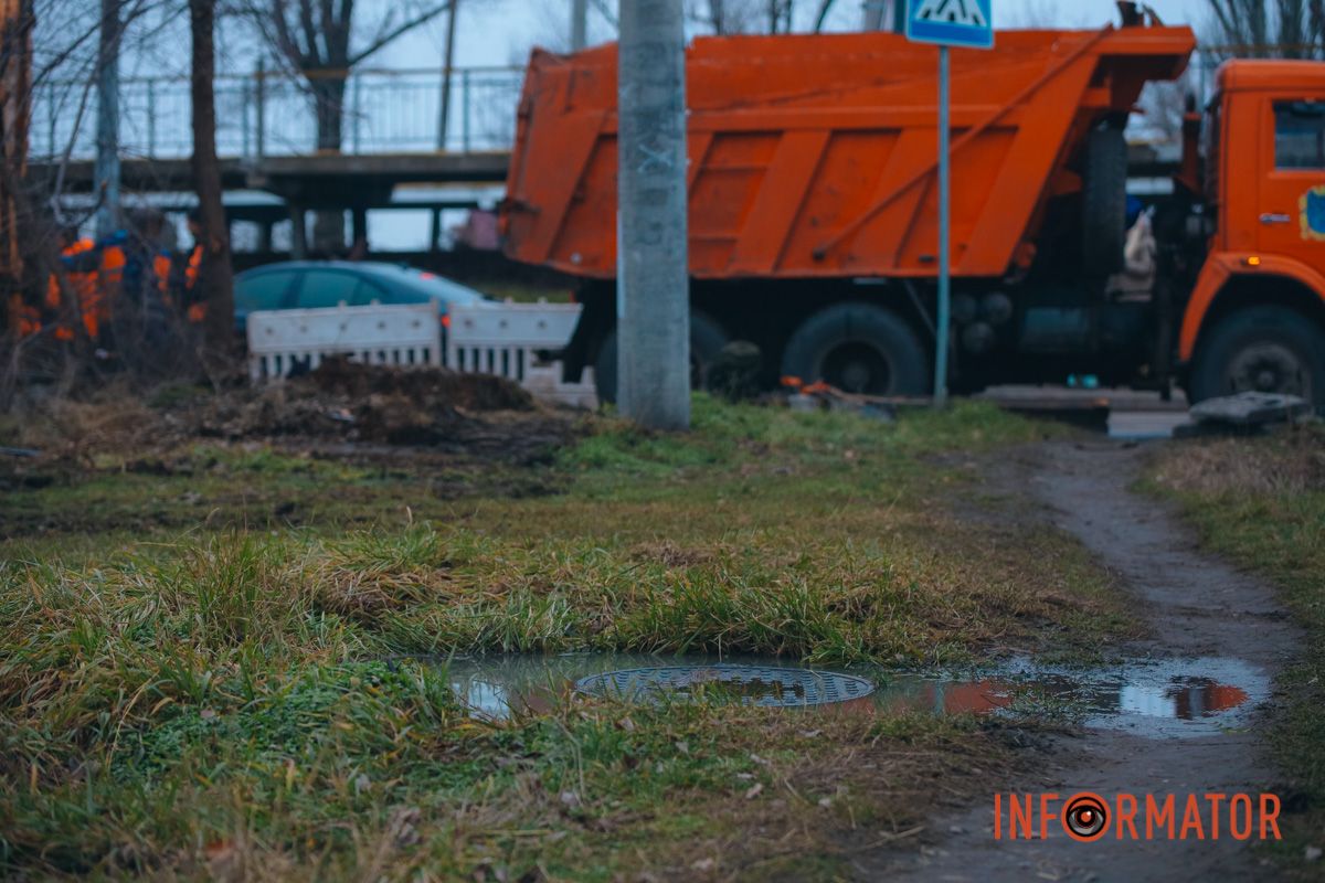 На другому етапі будуть відновлювати половину перехвату на смузі руху з проспекту Слобожанського