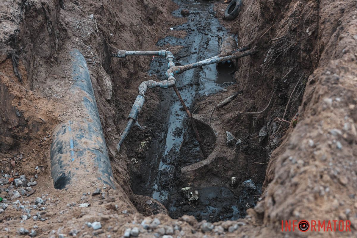 Демонтаж старой трубы В Днепре на Левобережном-3 продолжаются работы по замене водовода: когда завершат ремонт 4