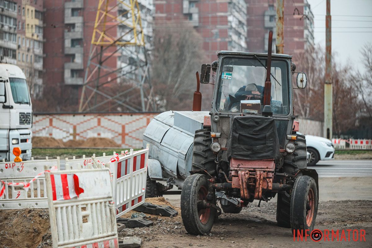 Ремонтные работы продолжают на жилом массиве Левобережный-3 В Днепре на Левобережном-3 продолжаются работы по замене водовода: когда завершат ремонт 10