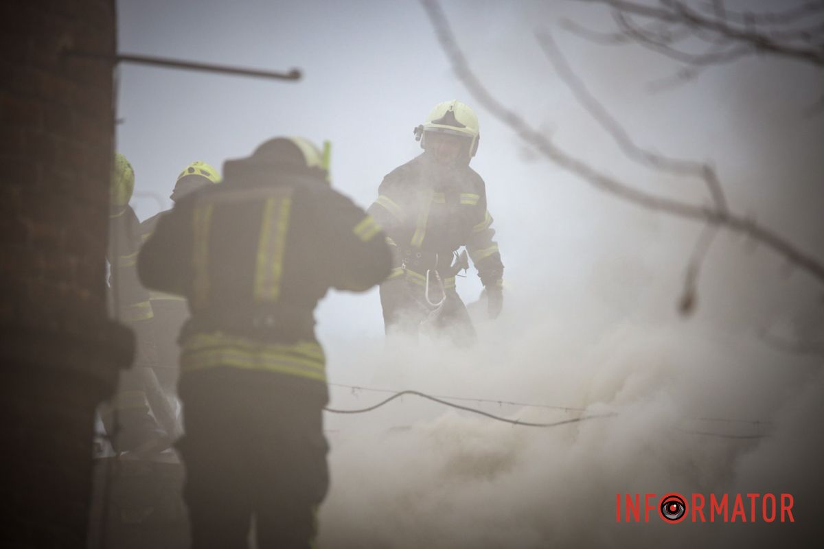 Медики, газова служба та рятувальники: що відомо про стовп диму в центрі Дніпра 1
