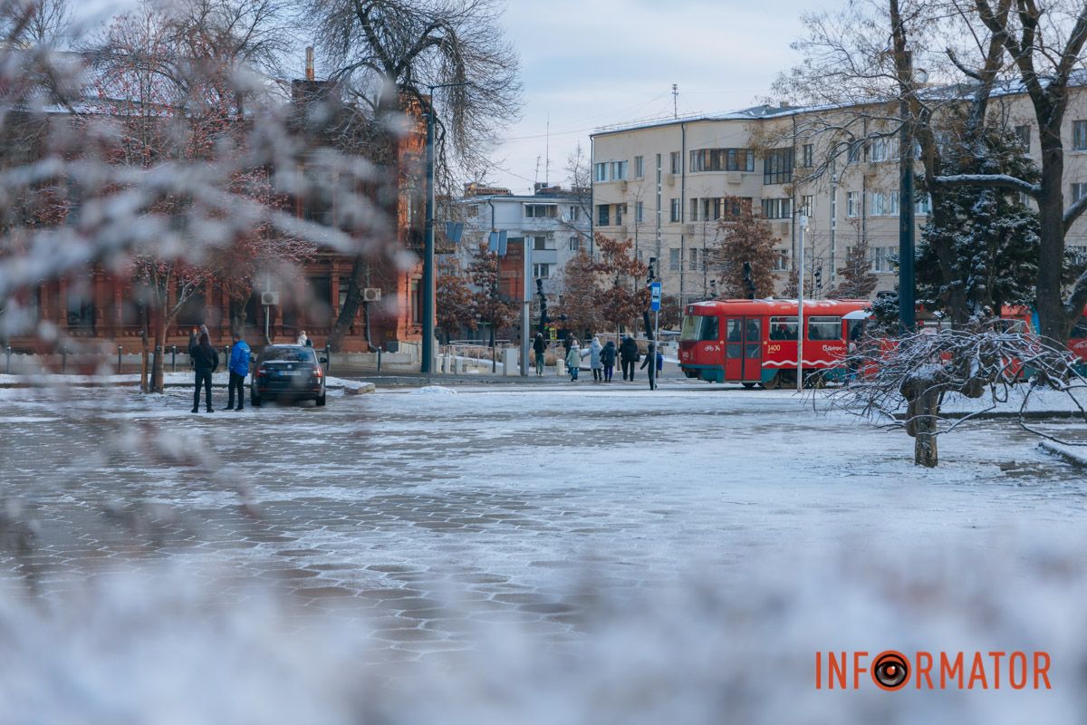 Днепр в зимней сказке