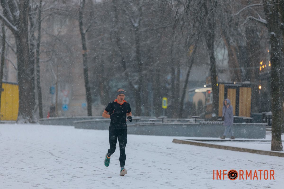 Попри снігопад - пробіжка за розкладом 