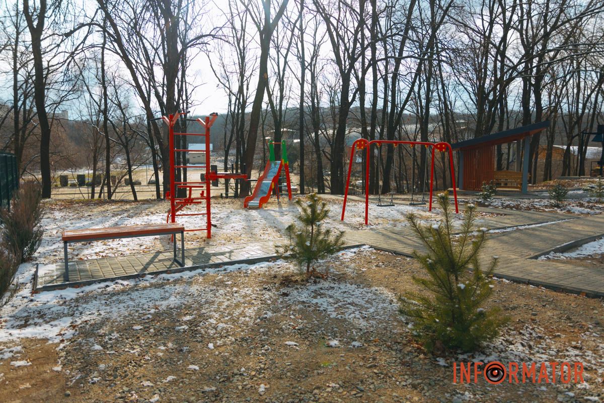 Дитячий ігровий майданчик 