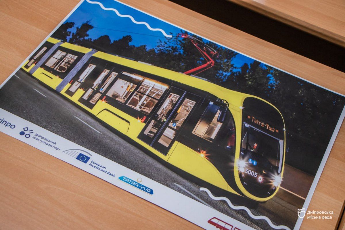 На майже 8,5 мільйонів євро – по 1 мільйону 689 тисяч євро кожен трамваи 3