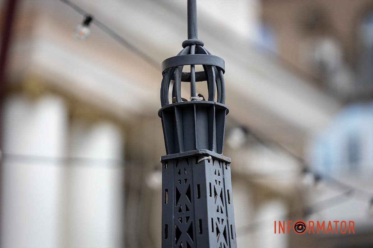 Незвичайний артоб’єкт створює атмосферу Парижа та приваблює містян для селфі Франція ближче, ніж здається: де у Дніпрі знайти мініатюрну Ейфелеву вежу 4