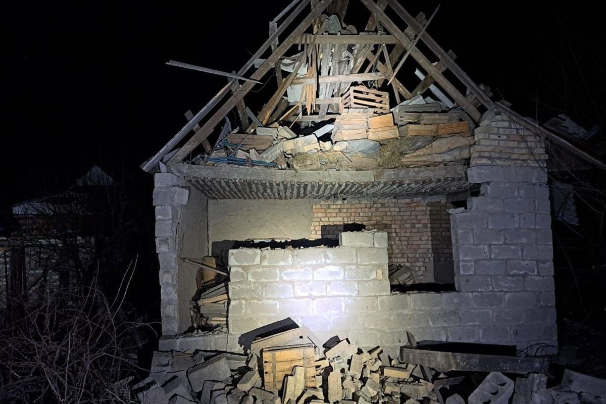 Внаслідок атаки у Нікополі постраждали 2 жінки, вони лікуватимуться амбулаторно Внаслідок атаки у Нікополі постраждали 2 жінки, вони лікуватимуться амбулаторно