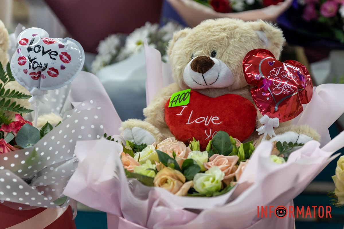 До 5 тысяч гривен за букет: сколько стоят цветы в Днепре на День святого Валентина 4
