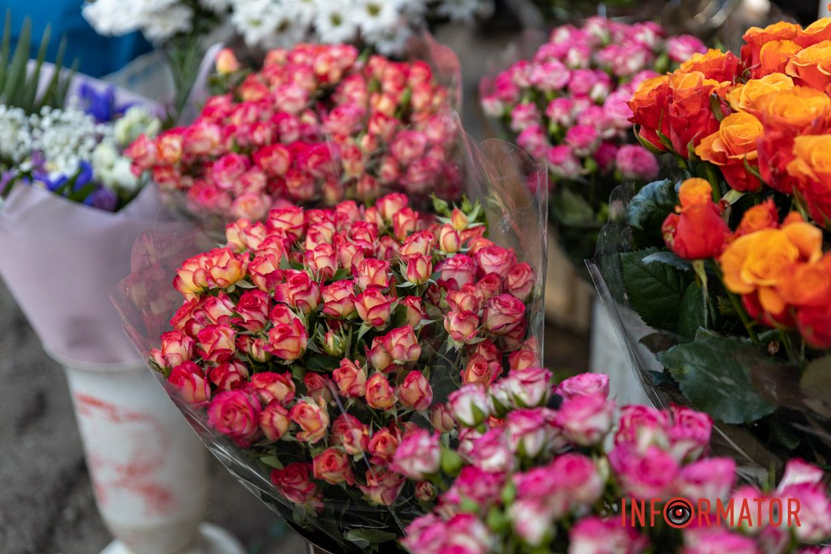 До 5 тысяч гривен за букет: сколько стоят цветы в Днепре на День святого Валентина 18