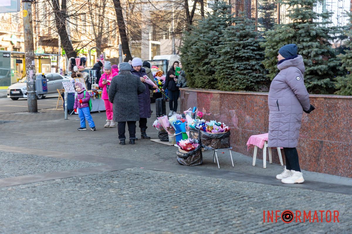 До 5 тысяч гривен за букет: сколько стоят цветы в Днепре на День святого Валентина 24