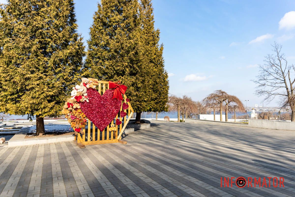Де зробити романтичне фото у Дніпрі: топ святкових локацій міста 30