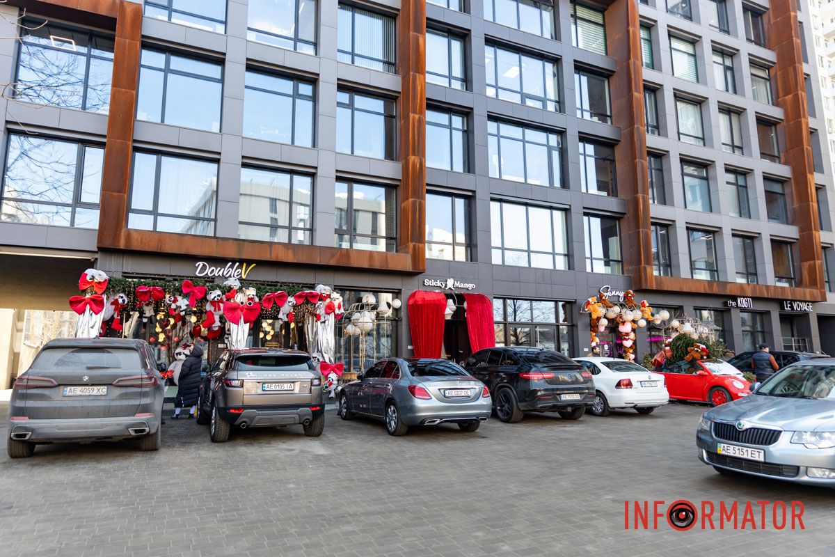 Де зробити романтичне фото у Дніпрі: топ святкових локацій міста 46