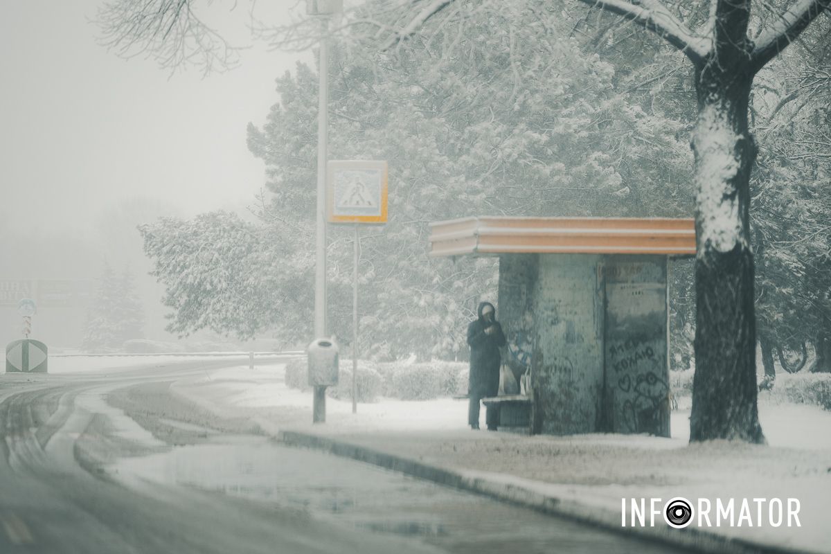 Заботливо окутал город невероятную атмосферу: Днепр 15 февраля превратился в зимнюю сказку 13