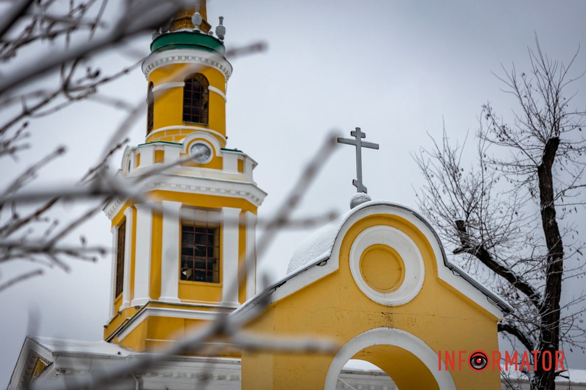 Заботливо окутал город невероятную атмосферу: Днепр 15 февраля превратился в зимнюю сказку 44