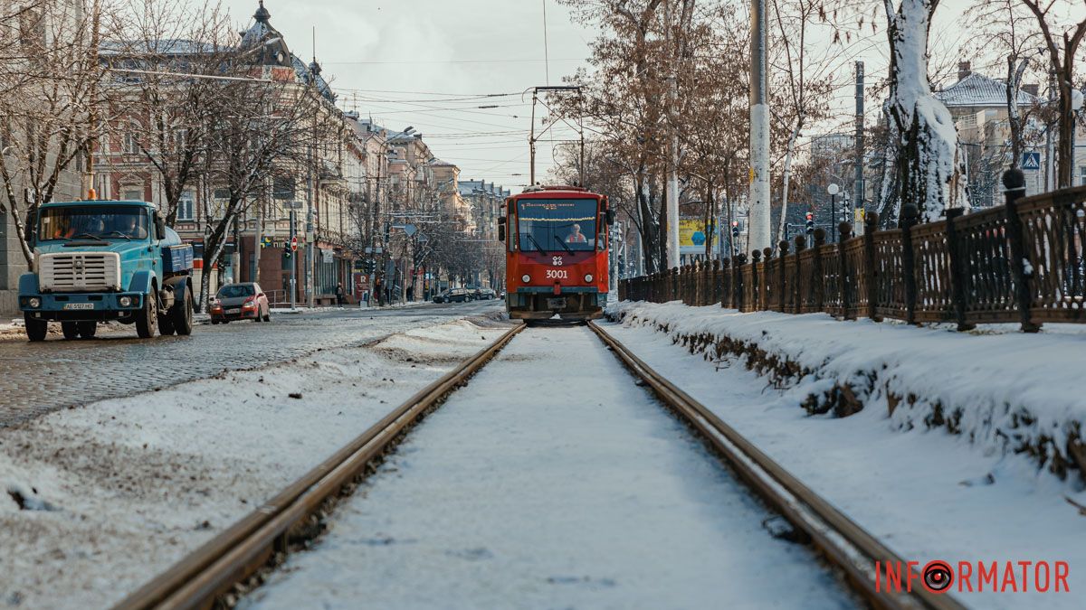 В Днепре заканчивают ремонт переезда на проспекте Дмитрия Яворницкого: как будут курсировать трамваи №1