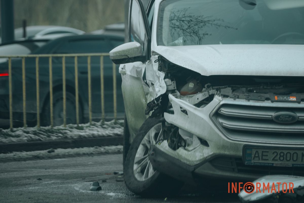 Сюди приїхали правоохоронці