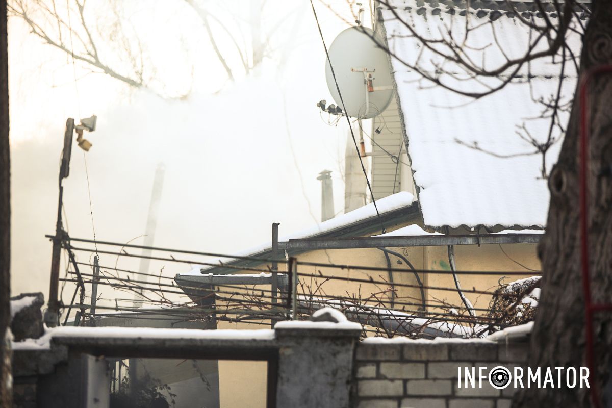 Газовики, рятувальники і медики працюють на Ірпінській у Дніпрі: чому поліцейські перекрили вулицю 19