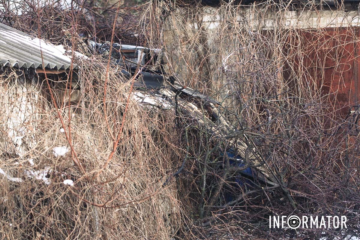 Газовики, рятувальники і медики працюють на Ірпінській у Дніпрі: чому поліцейські перекрили вулицю 6