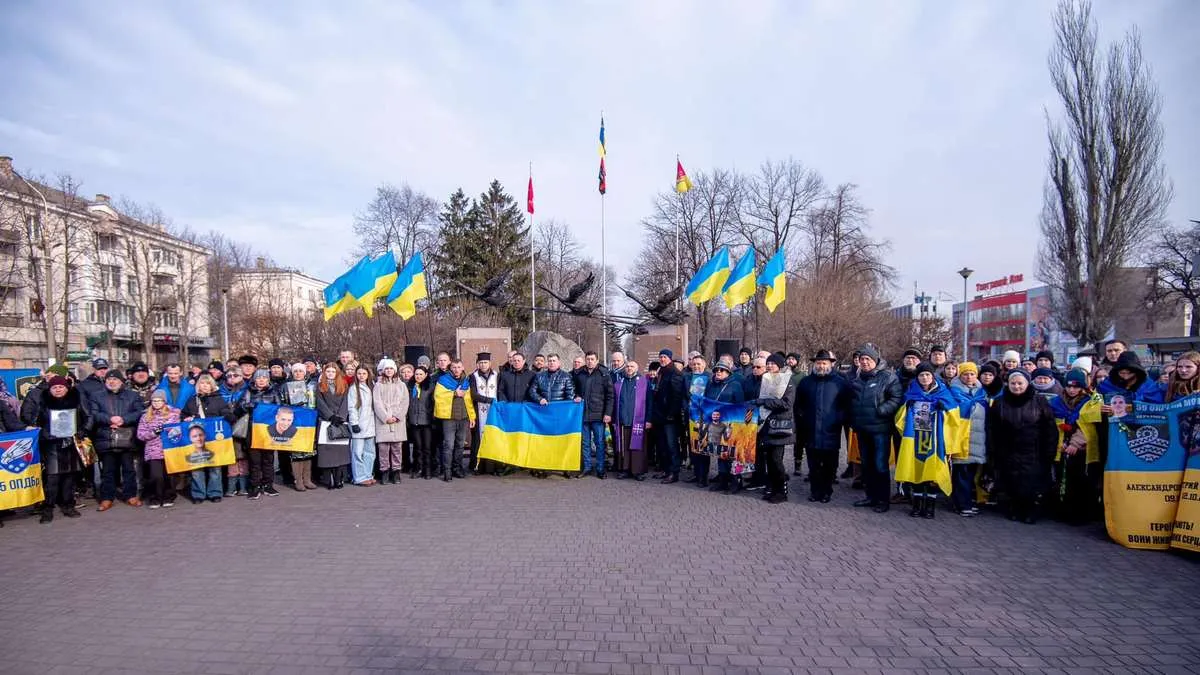 Три роки з початку повномасштабного вторгнення: у Кам’янському містяни провели молитву за Україну