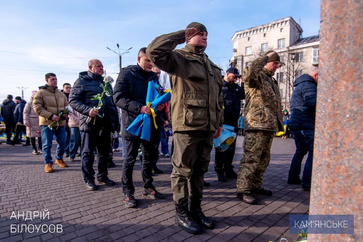 Три года с начала полномасштабного вторжения: в Каменском горожане провели молитву за Украину 7