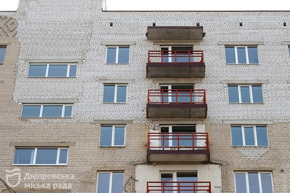 Мэрия Днепра фактически заново отстроила 13 самых пострадавших квартир Мэрия Днепра фактически заново отстроила 13 самых пострадавших квартир